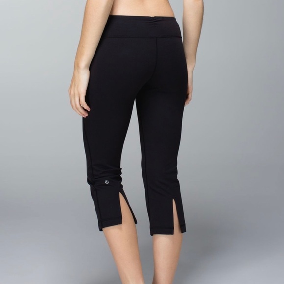 lululemon athletica Pants - lululemon gather and crow crop size 2